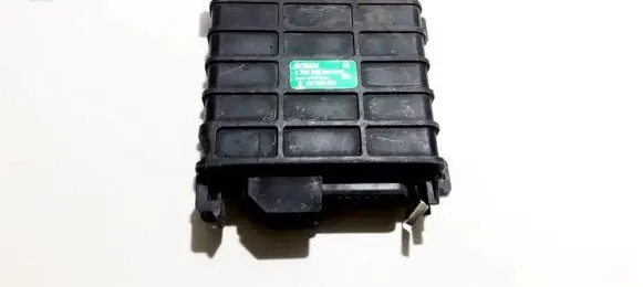 Volkswagen Golf II Engine control unit/module 0280800104 811906264
