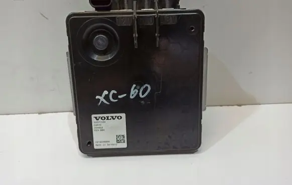 Volvo XC60 Voltage converter inverter 
