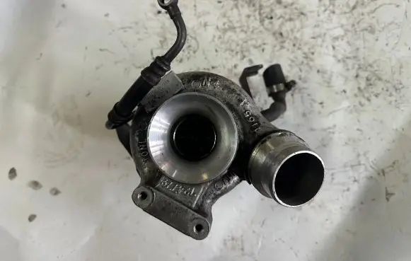 BMW 3 E90 E91 Turbo 7808477