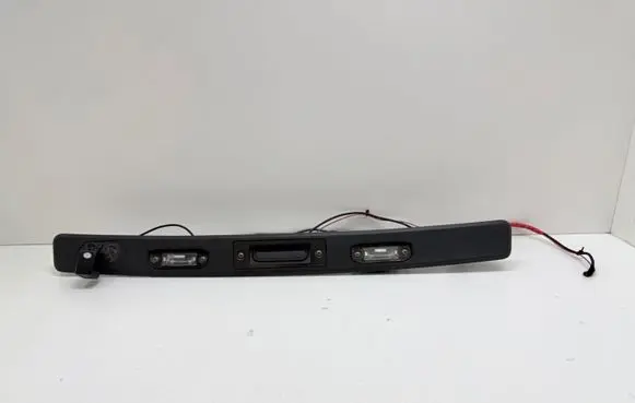 Volvo XC60 Trunk door license plate light bar 31297210 30753341