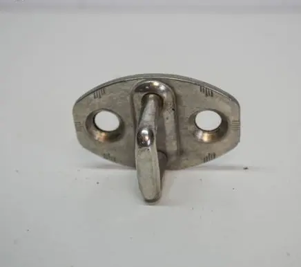 Volkswagen PASSAT B5 Other body part 8Z0837033