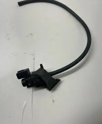 BMW 7 F01 F02 F03 F04 Turbo solenoid valve 1742712 72234100 08T295