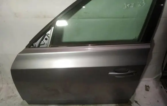 BMW X3 E83 Front door pilkos