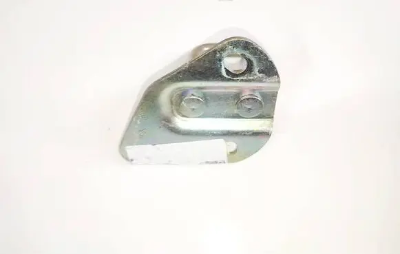 Volkswagen PASSAT B5 Rear door lock loop/hook striker 