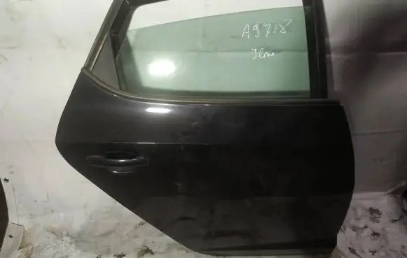 Seat Ibiza IV (6J,6P) Rear door juodos