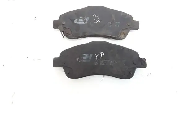 Toyota Corolla Verso E121 Brake pads (front) 