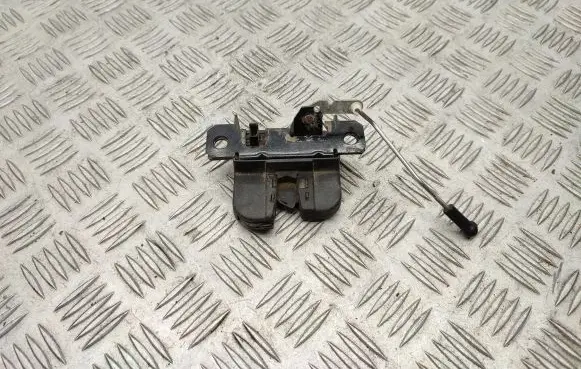 Volkswagen Caddy Loading door lock 2K0827505J