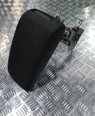 Audi A3 S3 8V Armrest VW138408