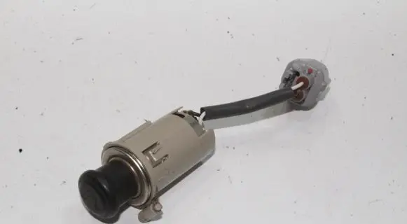 Lexus RX 330 - 350 - 400H Cigarette lighter 