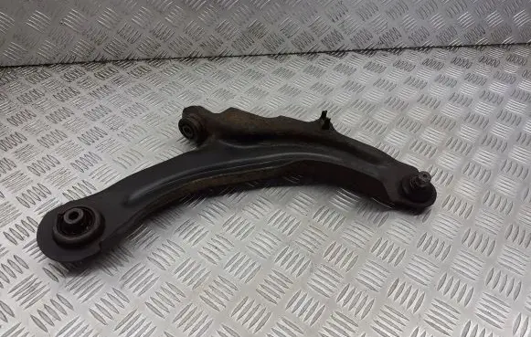 Renault Megane II Front control arm