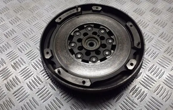Mercedes-Benz C AMG W202 Flywheel A1110305205