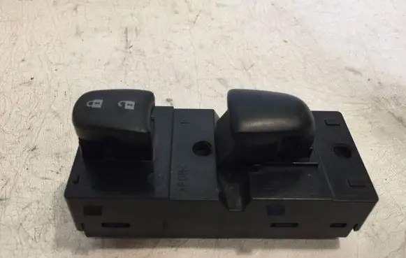 Nissan Juke I F15 Electric window control switch 254111KA5A