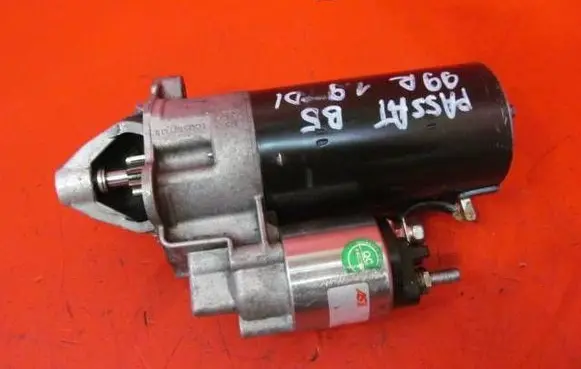 Volkswagen PASSAT B5 Starter motor 068911024G