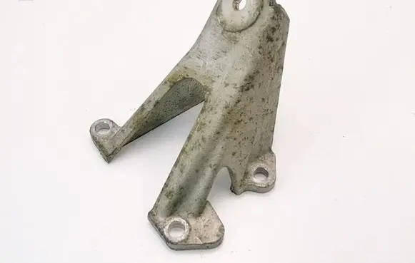Jaguar XK8 - XKR Engine mounting bracket RF96JV-6037-AB