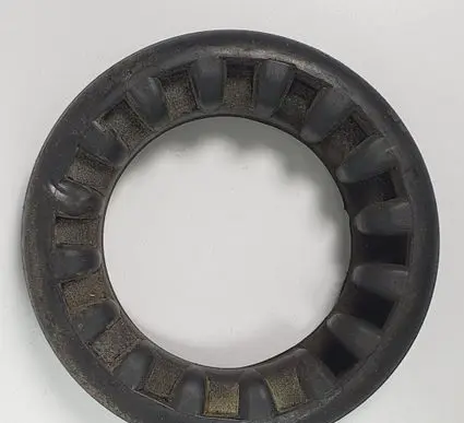 Ford C-MAX I Front coil spring rubber mount 3M51-5599-BC