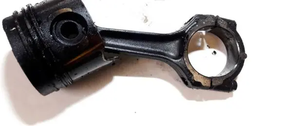 Renault Laguna II Piston with connecting rod
