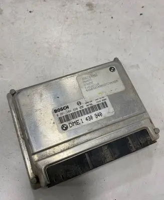 BMW 3 E46 Engine control unit/module 0261204420 07602ET 1430940