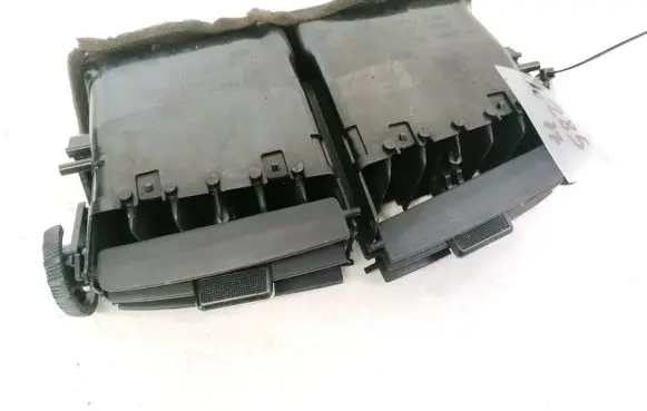 Toyota Previa (XR30, XR40) II Dash center air vent grill 5540528310 55405-28310