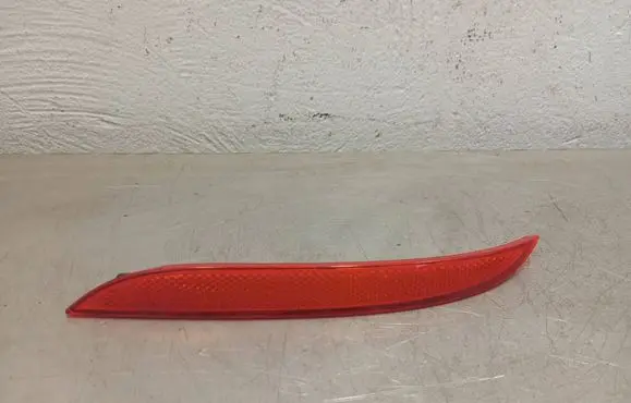 BMW 5 E60 E61 Rear tail light reflector 7183913