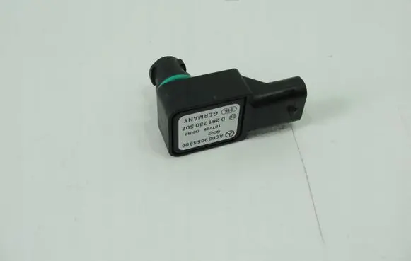 Mercedes-Benz GLC AMG Air pressure sensor A0009055906