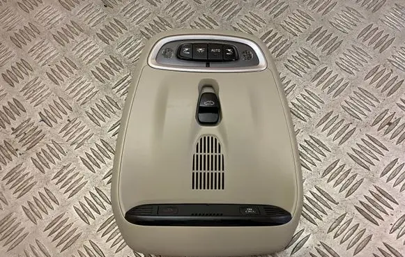 Volvo XC90 Front seat light