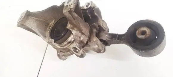 Honda CR-V Engine mount bracket 089005
