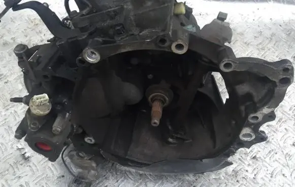 Peugeot Partner Manual 5 speed gearbox 20te49