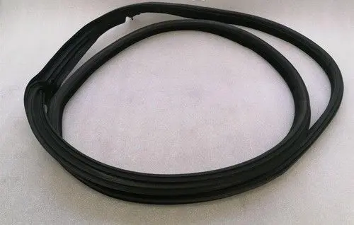 BMW 6 F12 F13 Front door rubber seal 7268799