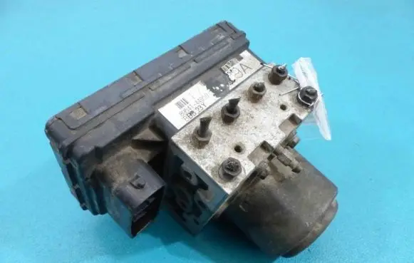 Toyota Corolla Verso E121 ABS Pump 89541-44050 IMPRK874957