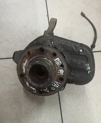 Opel Meriva A Front wheel hub spindle knuckle 0000