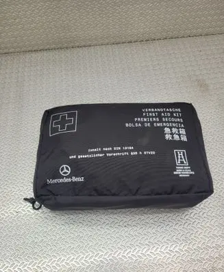 Mercedes-Benz A W177 First aid kit 