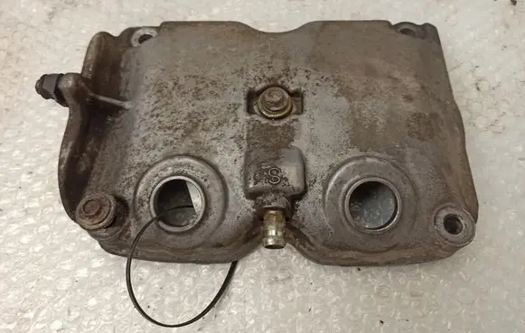 Subaru Legacy Rocker cam cover 69HR