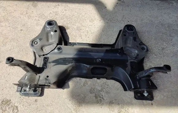 Opel Mokka B Front subframe 9841458080 9841434180