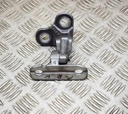 Land Rover Discovery 5 Front door upper hinge CPLA228A66AD