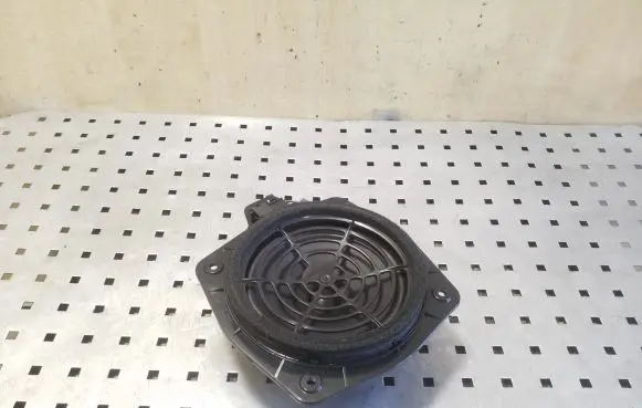 Audi TT TTS Mk2 Rear door speaker 8H0035411B