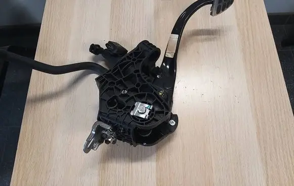 KIA Ceed Clutch pedal 93840F2100