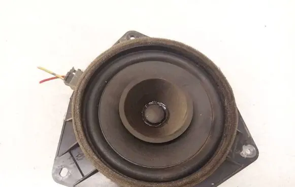 Toyota Avensis T250 Front door speaker 8616002380