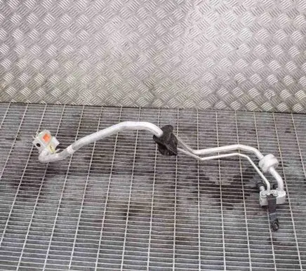 Air conditioning (A/C) pipe/hose