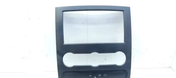 Radio/GPS head unit trim