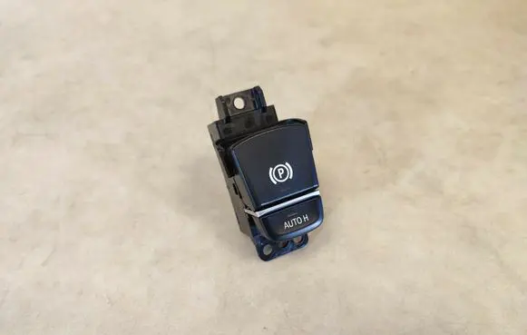 BMW 5 G30 G31 G38 Hand parking brake switch 61319109311