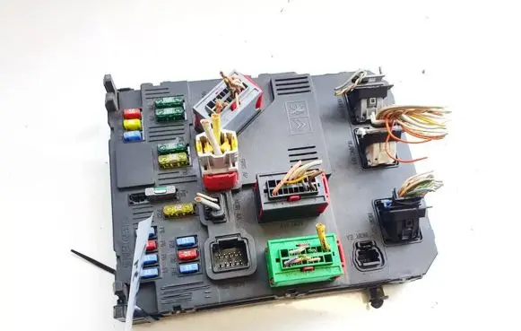 Peugeot 407 Fuse box set s120104600k