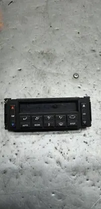 Audi A4 S4 B5 8D Climate control unit 428615800 875240 13104671