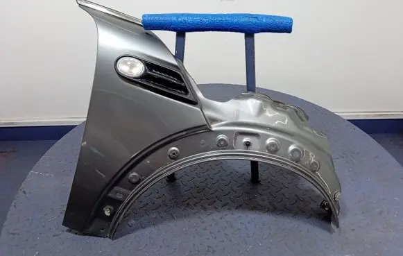 Mini One - Cooper Clubman R55 Fender