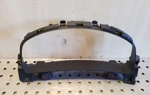 Volkswagen Touareg II Dashboard trim 7P1858349 7P1857053