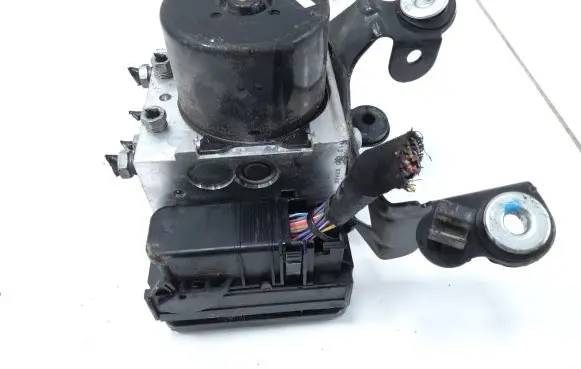 Land Rover Evoque I ABS Pump 28526460123