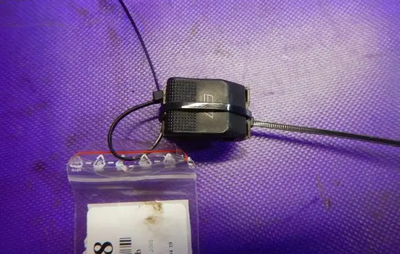 Audi A4 S4 B5 8D Quarter vent window switch 4D095985501C