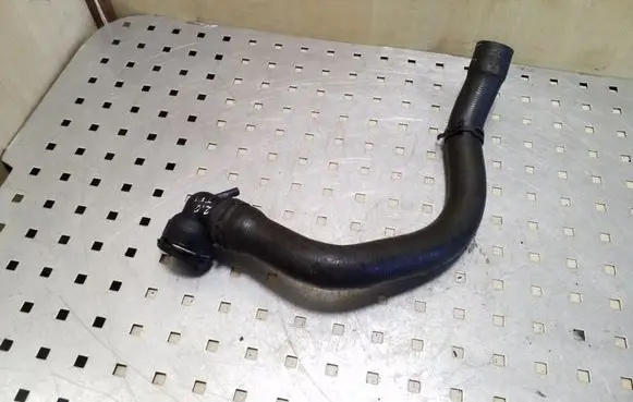 Audi A3 S3 8P Engine coolant pipe/hose