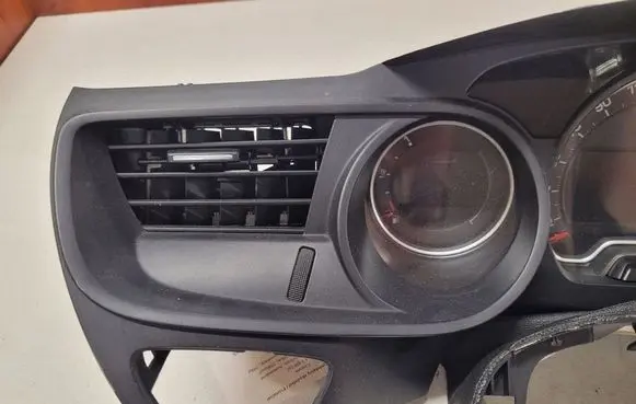 Citroen C5 Speedometer (instrument cluster) 9682386677 63040700 9682387877