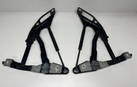 Audi TT Mk1 Engine bonnet/hood hinges 8N0823302 8N0823301