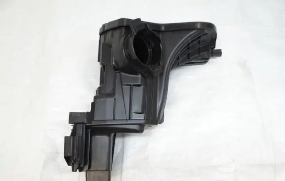 Peugeot 508 II Intake resonator 9833469680